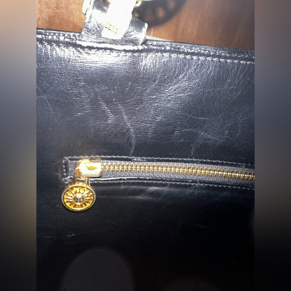 Vintage Gianni Versace la Medusa bag EUC wit COA - Picture 12 of 16